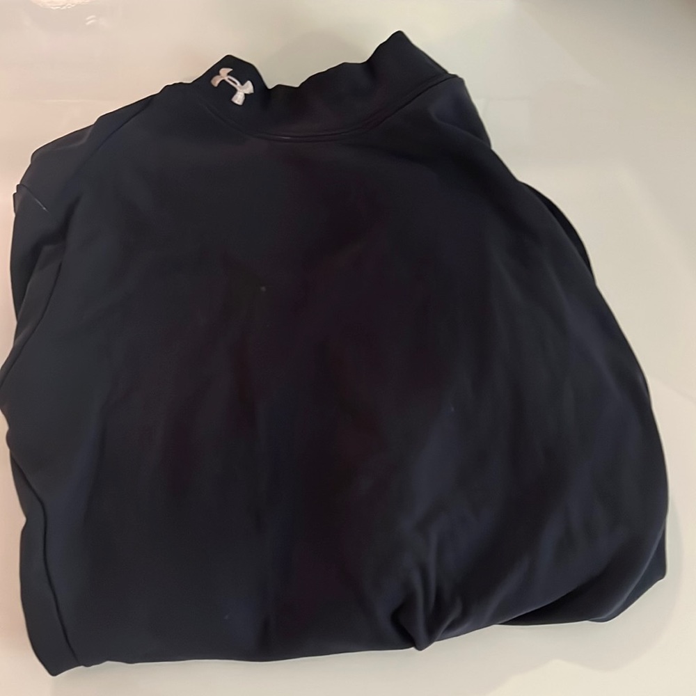 Under Armour fleece lined performance shirt💞